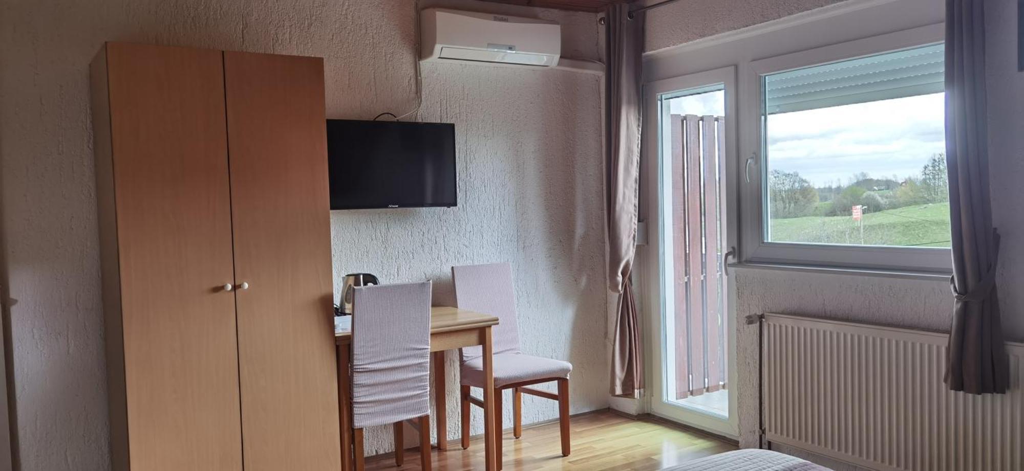 Hotel House Viktoria Seliste Dreznicko Esterno foto