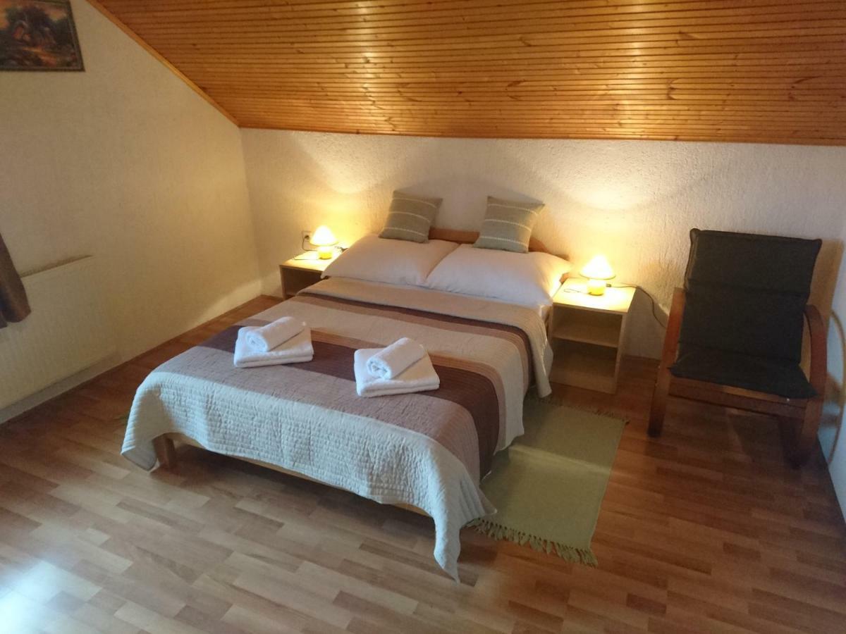 Hotel House Viktoria Seliste Dreznicko Esterno foto