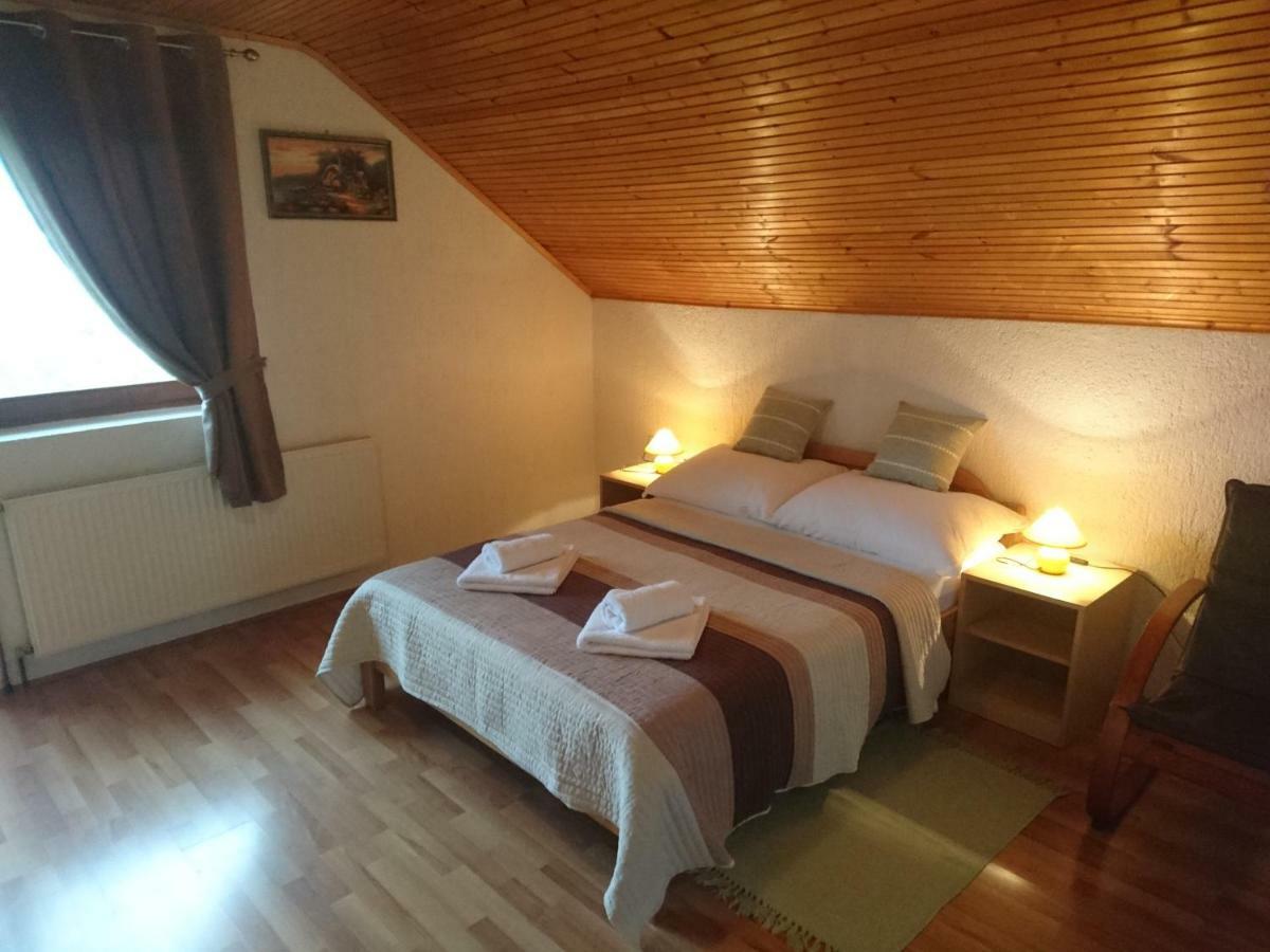 Hotel House Viktoria Seliste Dreznicko Esterno foto